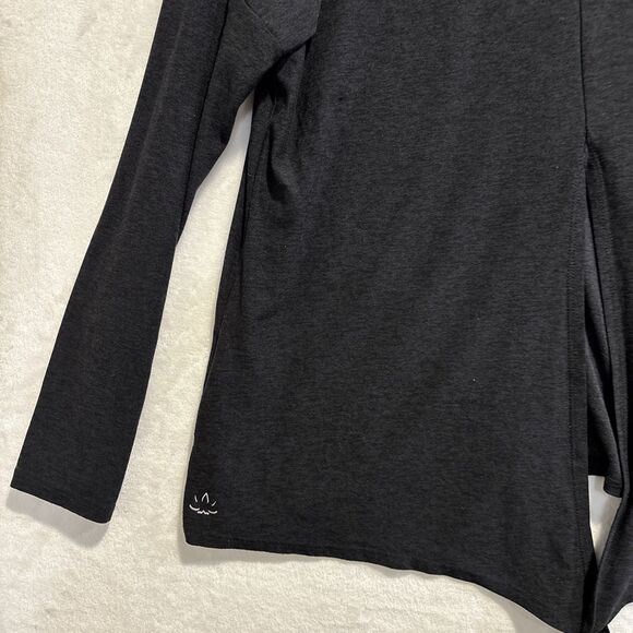 Beyond Yoga Women’s Size Small Draw the Line Tie Back Top Black Long Sleeve Tee - Picture 8 of 15